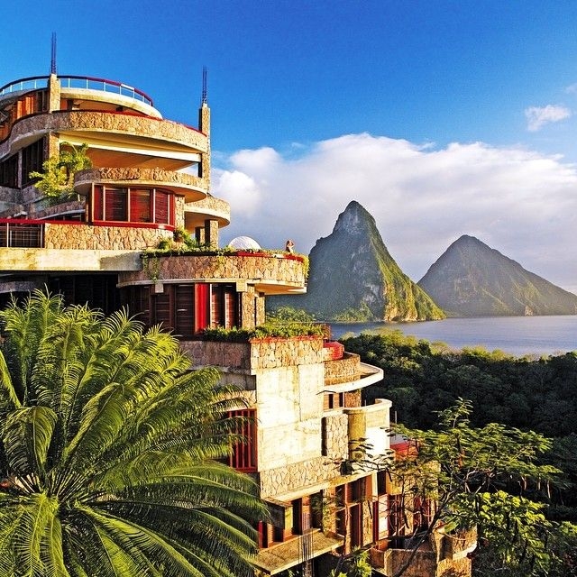 Тропический курорт Jade Mountain