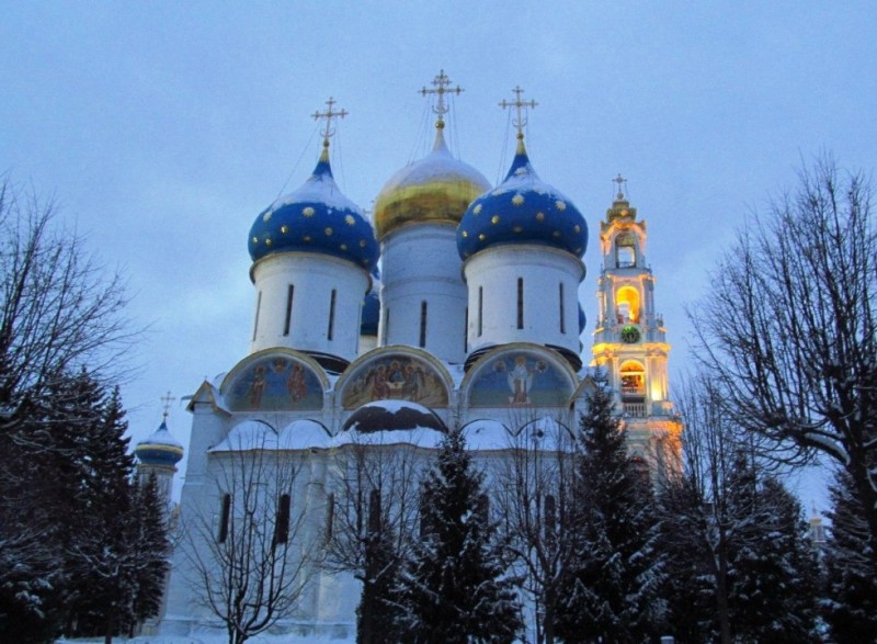 Шедевр архитектурного искусства: Троице-Сергиева Лавра (Россия) Шедевр архитектурного искусства: Троице-Сергиева Лавра (Россия)