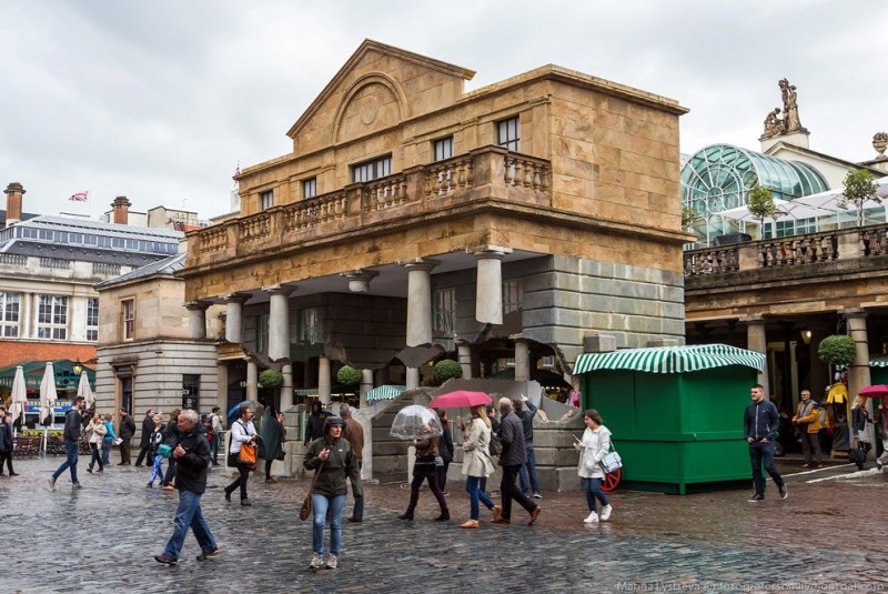 Летающий дом в центре Лондона Летающий дом в центре Лондона