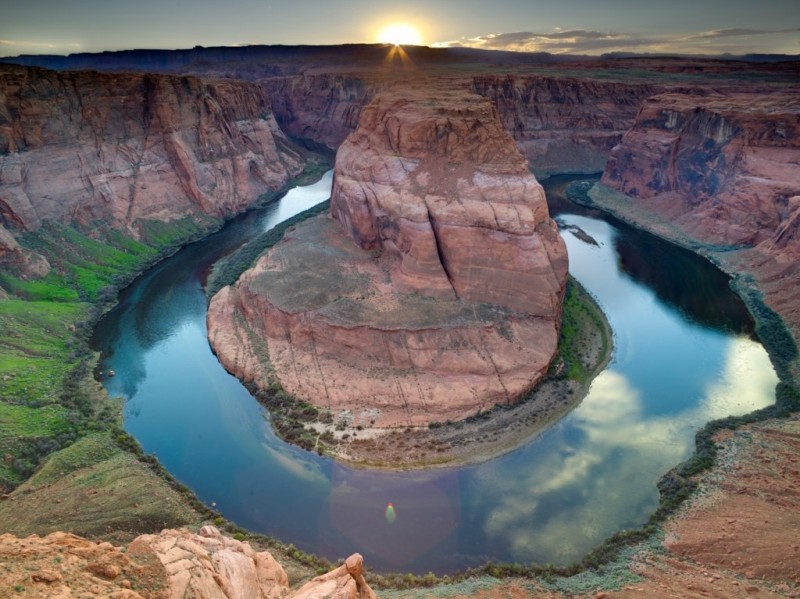 Horseshoe Bend - изгиб реки в Колорадо Horseshoe Bend - изгиб реки в Колорадо