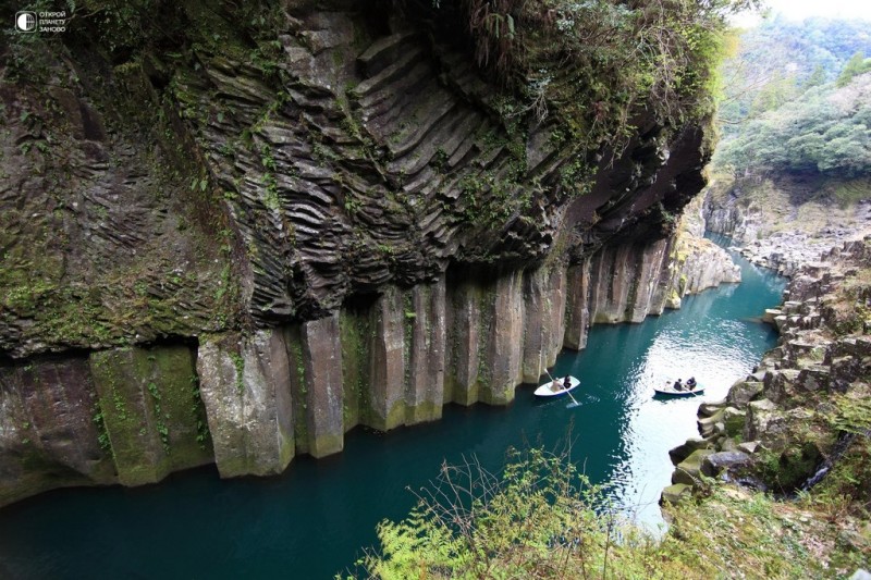 Ущелье Такатихо - священное место синто