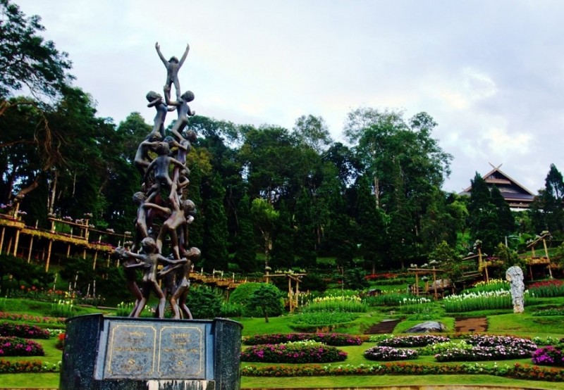 Национальный парк-сад цветов Mae Fah Luang Garden  в Таиланде