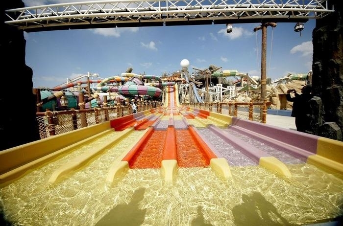 Аквапарк Yas Waterworld