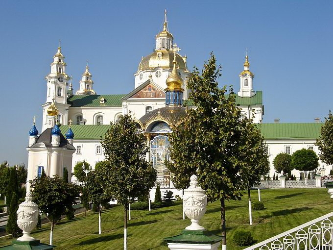 Почаевская лавра - одна из величайших святынь православного мира