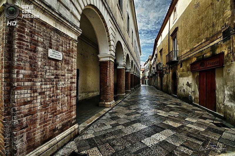 Город Сант’Агата-де’-Готи (Sant'Agata de' Goti), Италия. Город Сант’Агата-де’-Готи (Sant'Agata de' Goti), Италия.