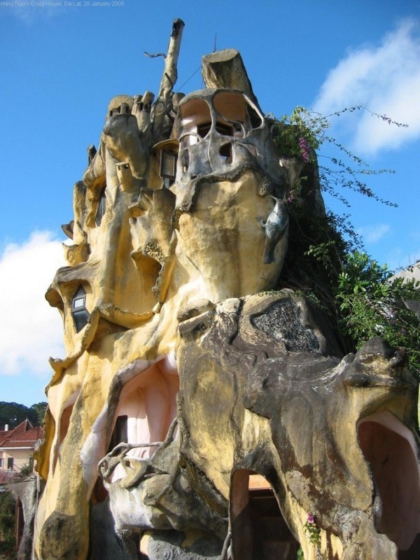 Hang Nga’s Tree House Hotel (Вьетнам) Hang Nga’s Tree House Hotel (Вьетнам)