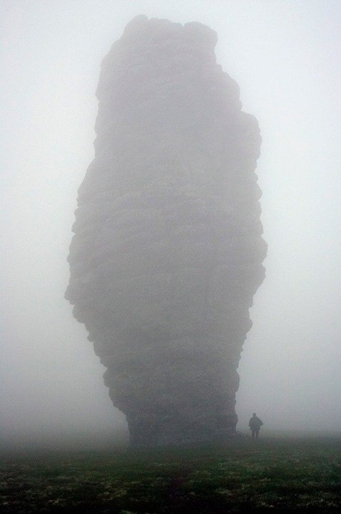Столбы выветривания на плато Мань-Пупу-нёр, Россия