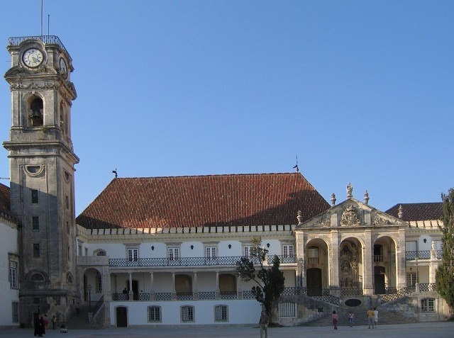 Коимбрский университет - один из старейших университетов в Европе