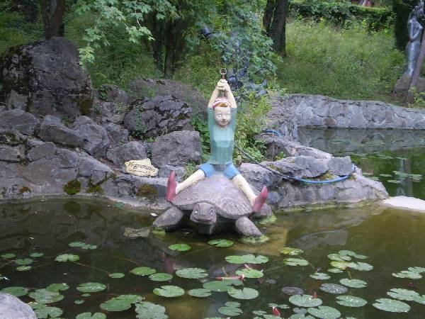 Поляна сказок в Ялте Поляна сказок в Ялте