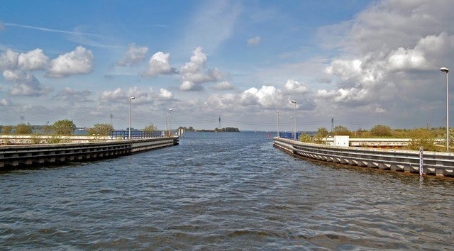 Акведук Велувемеер, Нидерланды.