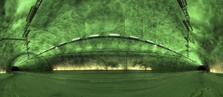Лердаль - самый длинный дорожный тоннель мира Лердаль - самый длинный дорожный тоннель мира