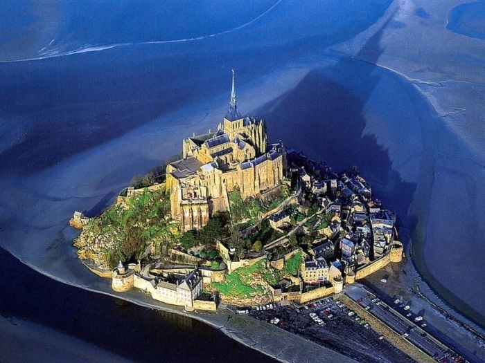 Остров-крепость Мон-Сен-Мишель (Франция)