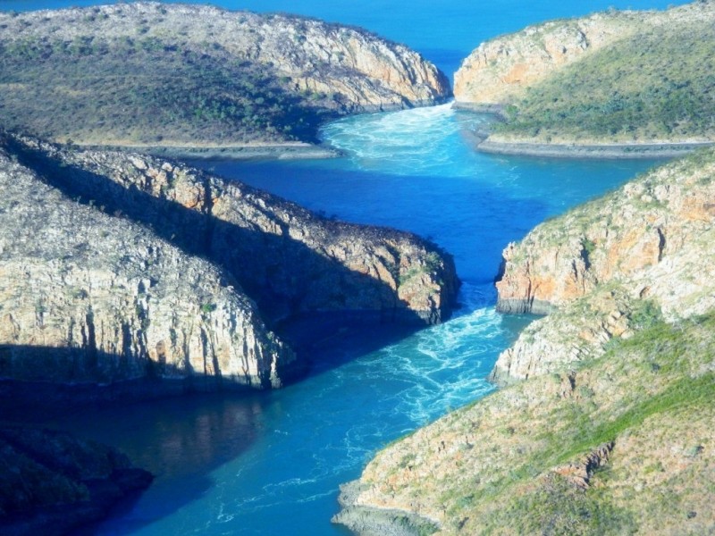 Горизонтальный водопад, Австралия Горизонтальный водопад, Австралия