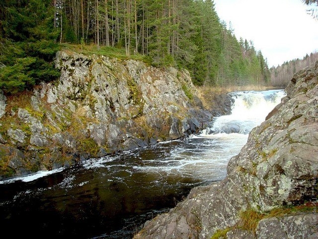 Водопад Кивач, республика Карелия, Россия