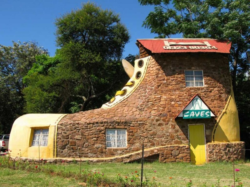 Отель в виде ботинка в ЮАР