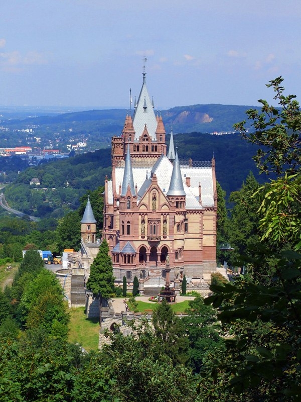 Замок Драхенбург 1