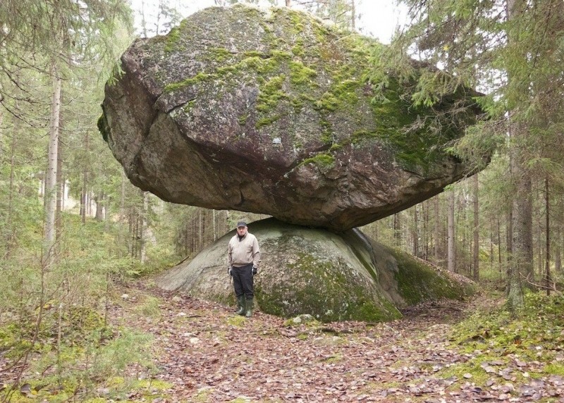 Камень Kummakivi: очередная загадка природы (Финляндия)