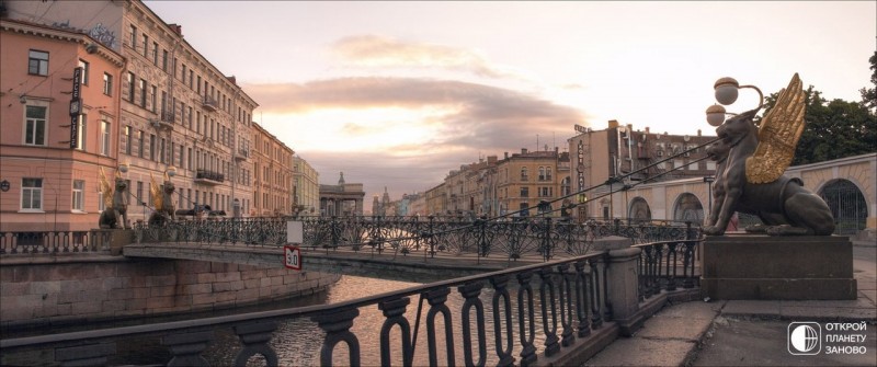 Грифоны Банковского моста. Грифоны Банковского моста.
