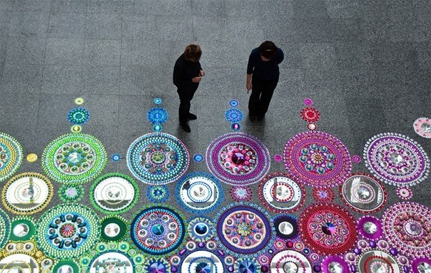 Потрясающие инсталляции из кристаллов и стразов голландской художницы