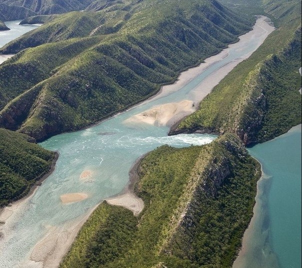 Горизонтальные водопады бухты Талбот, Австралия