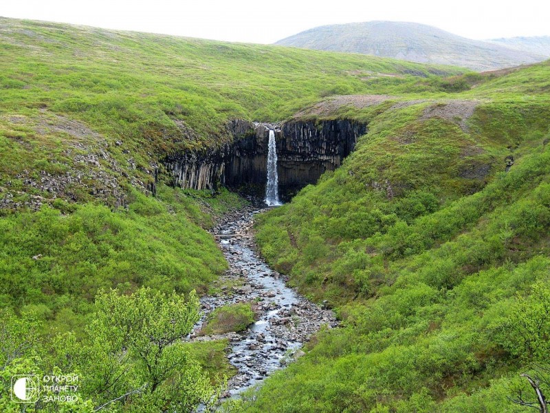 Удивительный водопад Свартифосс Удивительный водопад Свартифосс