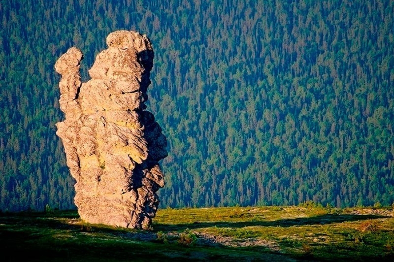 Столбы выветривания на плато Мань-Пупу-нёр, Россия