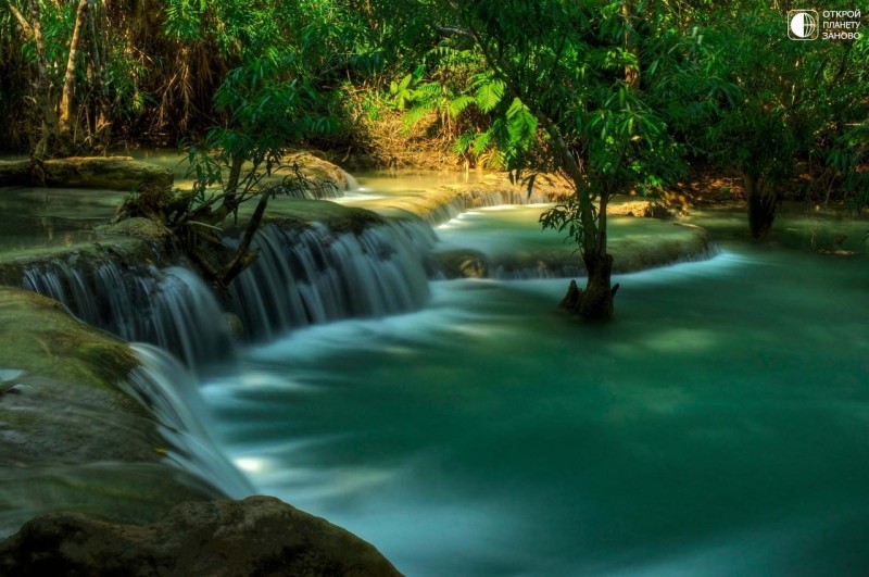 Водопад Куанг Си в Лаосе