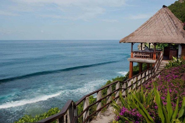 Курорт на Бали с умопомрачительными океанскими пейзажами