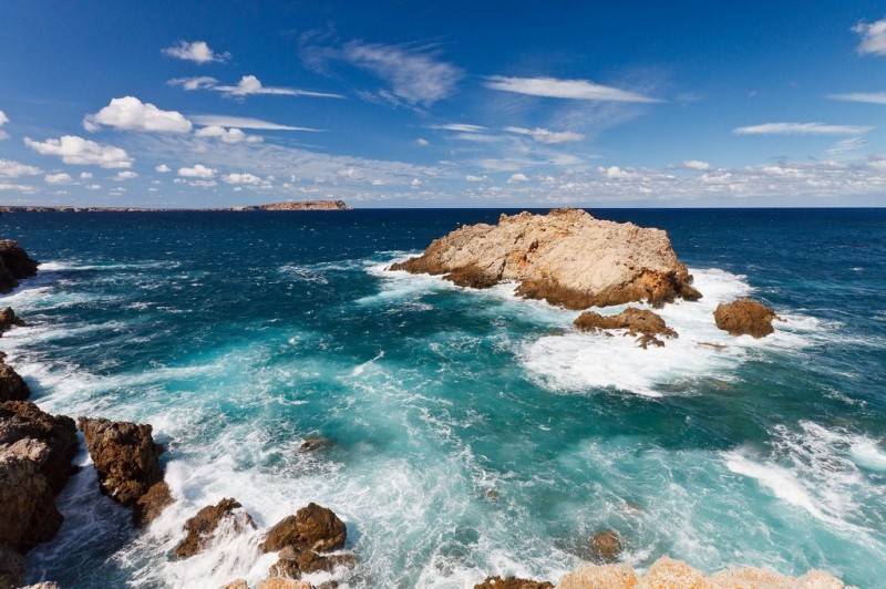 Остров Менорка (англ. Menorca Island), Испания