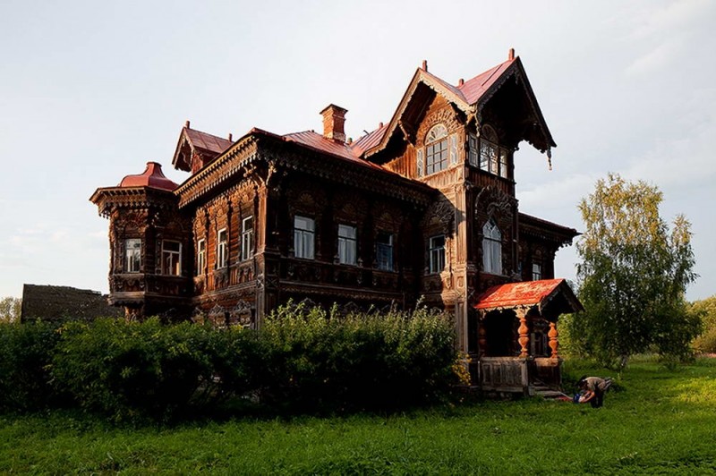Старинный терем в Погорелово. Костромская область Старинный терем в Погорелово. Костромская область