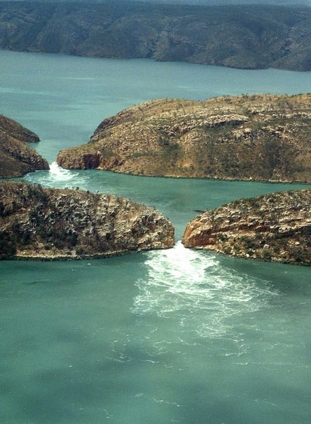 Горизонтальные водопады бухты Талбот, Австралия