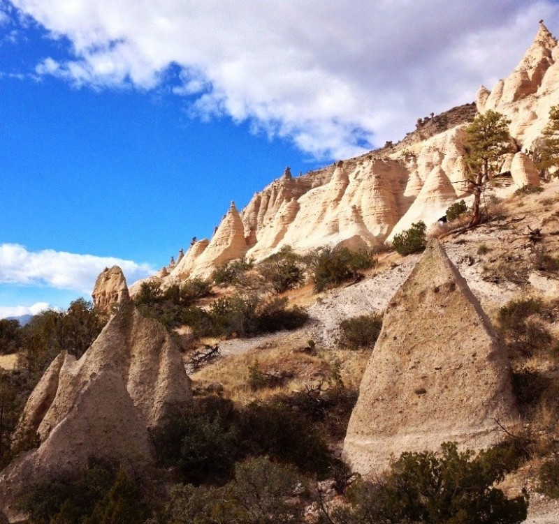 Невероятные скалы-палатки: Kasha-Katuwe Tent Rocks (США)