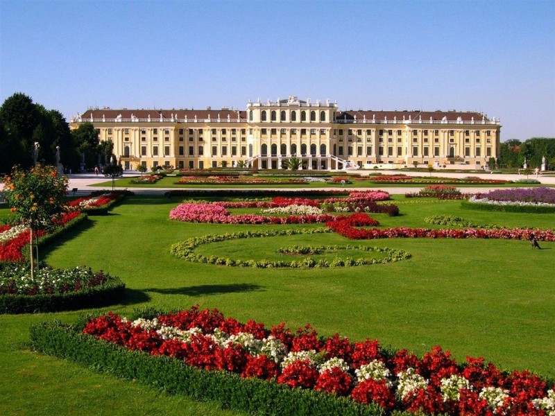 Дворец Шенбрунн, Австрия 0