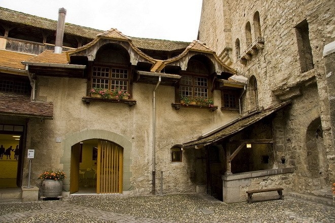 Шильонский замок, Швейцария Шильонский замок, Швейцария