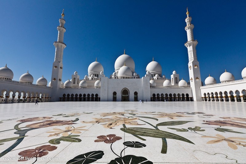 Абу-Даби - белоснежный символ веры и памяти