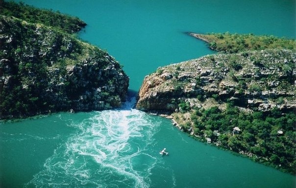 Горизонтальные водопады бухты Талбот, Австралия