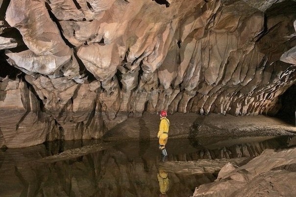 Самая глубокая пещера в мире