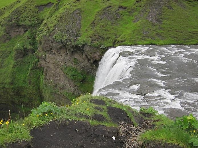 Скогафос - самый знаменитый водопад Исландии