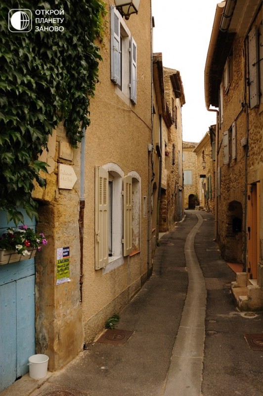 Деревня Лурмарен. Прованс, Франция