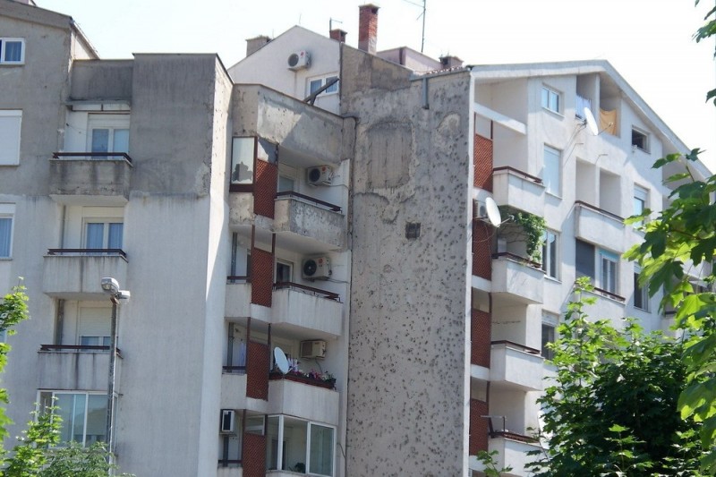 Мостар (Босния и Герцеговина) - город моста, минаретов и кладбищ. Мостар (Босния и Герцеговина) - город моста, минаретов и кладбищ.