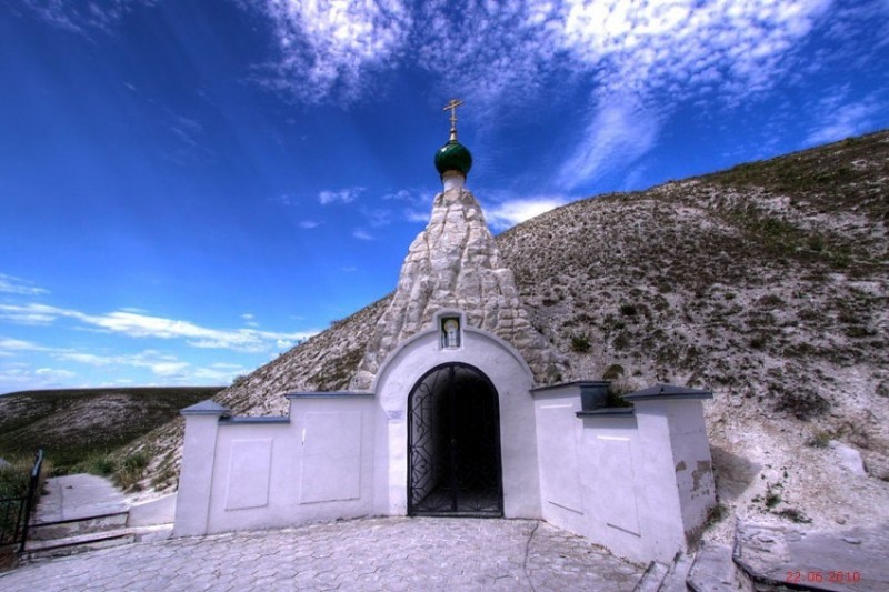 Костомаровский Спасский женский монастырь