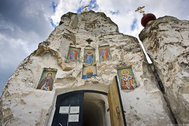 Костомаровский Спасский женский монастырь