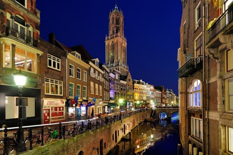 10 красивых городов Голландии на каналах