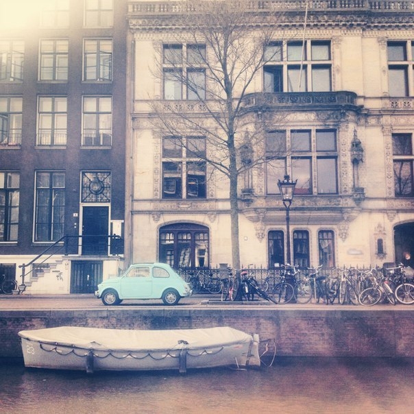 Фактурный Амстердам