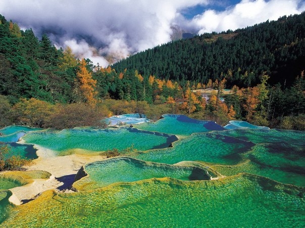Долина Цзючжайгоу: один из самых красивых заповедников Поднебесной.
