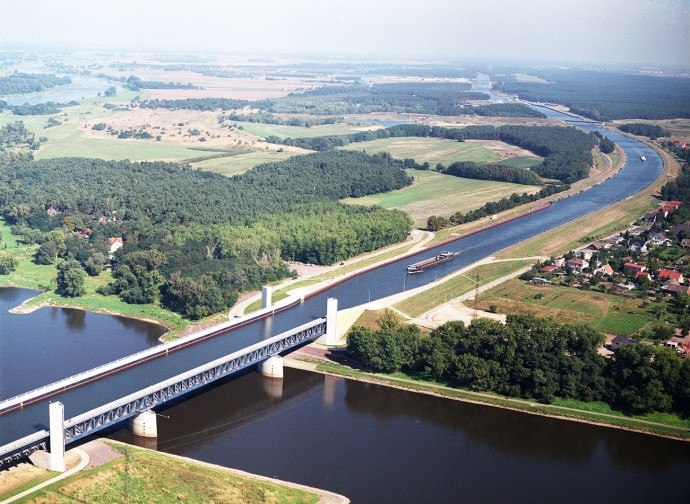 Самый длинный водный мост
