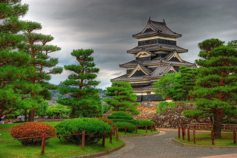 Мацумото - один из крупнейших замков Японии