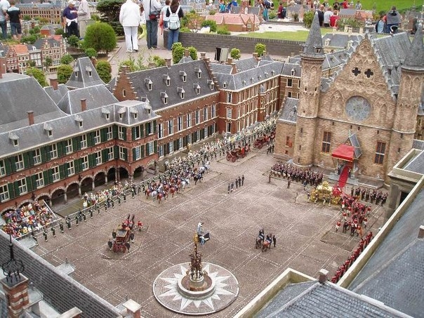 Нидерланды в миниатюре в парке Мадюродам, Гаага.