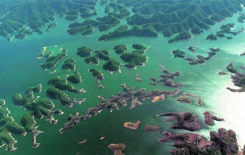 Цяньдаоху - Озеро тысячи островов.