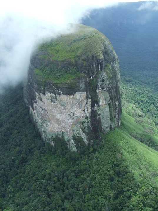 Тепуи. Национальный парк Канайма в Венесуэле